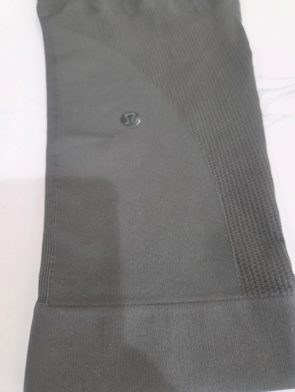 Lululemon Zone In Crop Dark Slate fit size 10 rare - Picture 10 of 13